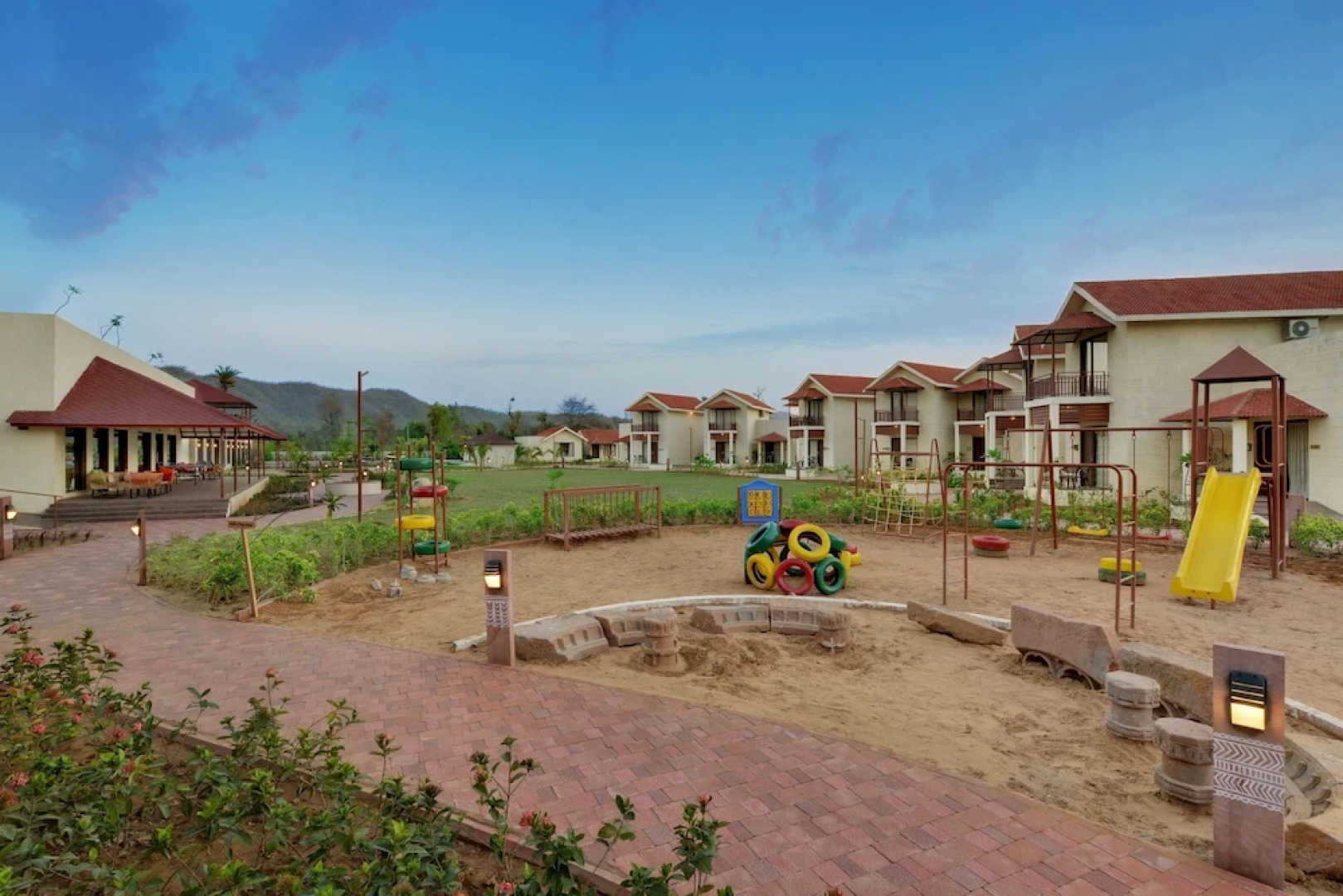 The Fern Sattva Resort - Polo Forest