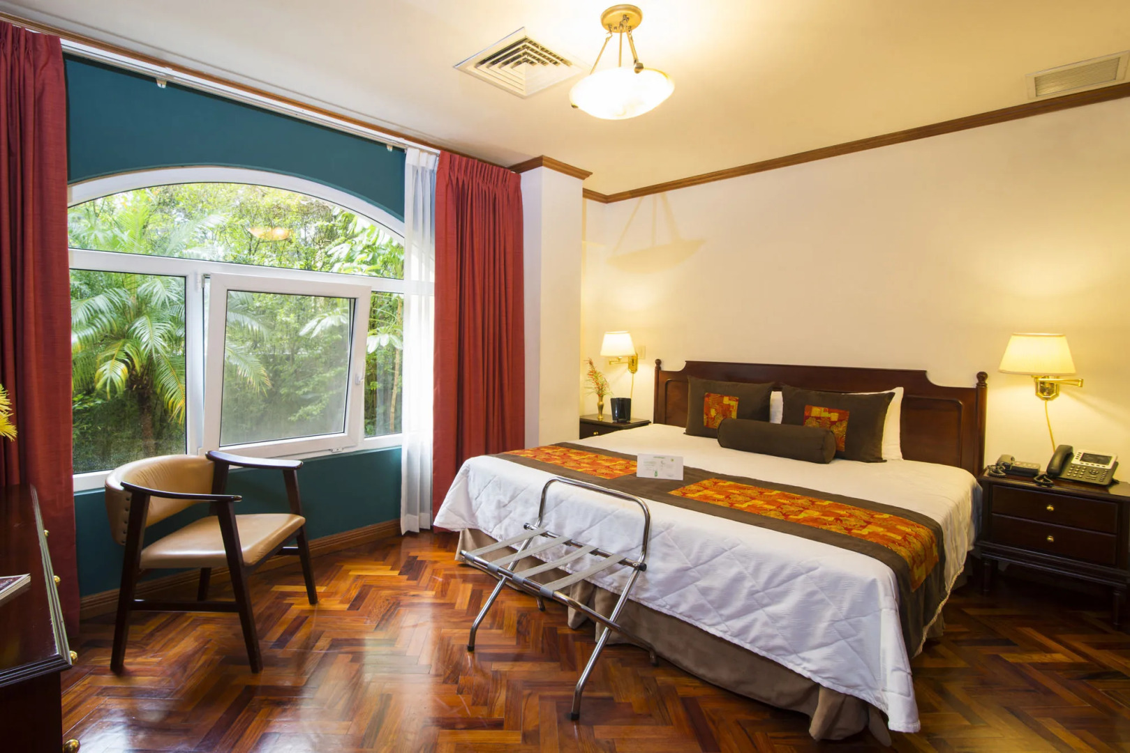 Apartotel & Suites Villas del Rio