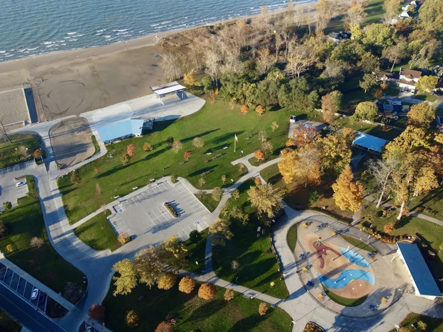 Seacliff Beach Suites - Coastal room, awesome strolling, all amenities, right in town