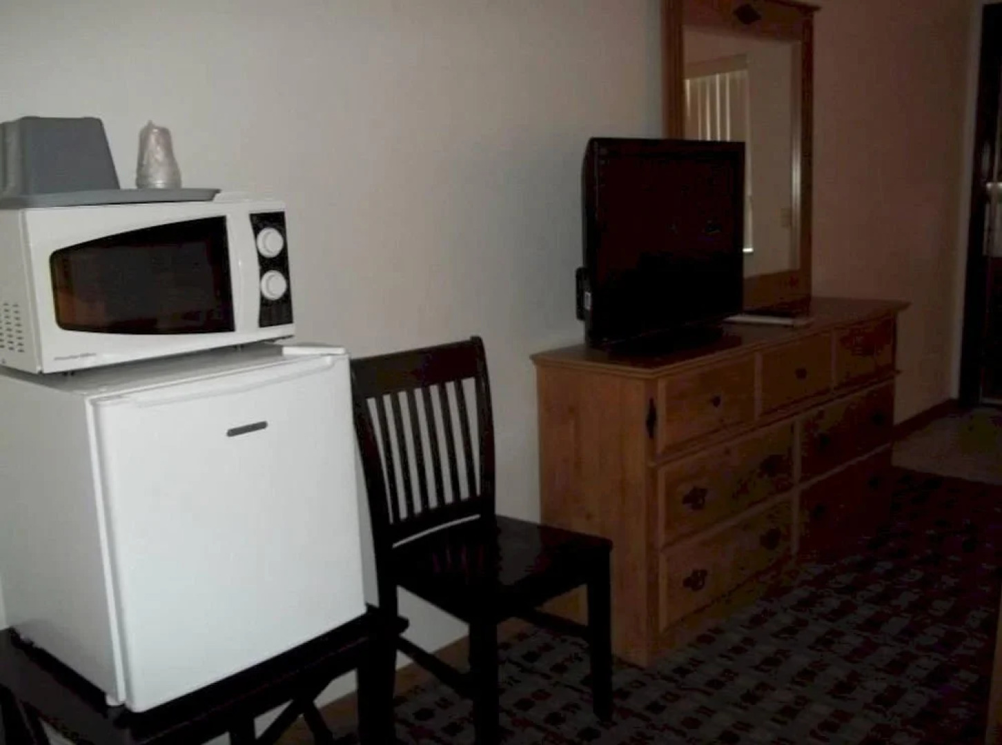 Burke Inn Motel & Suites