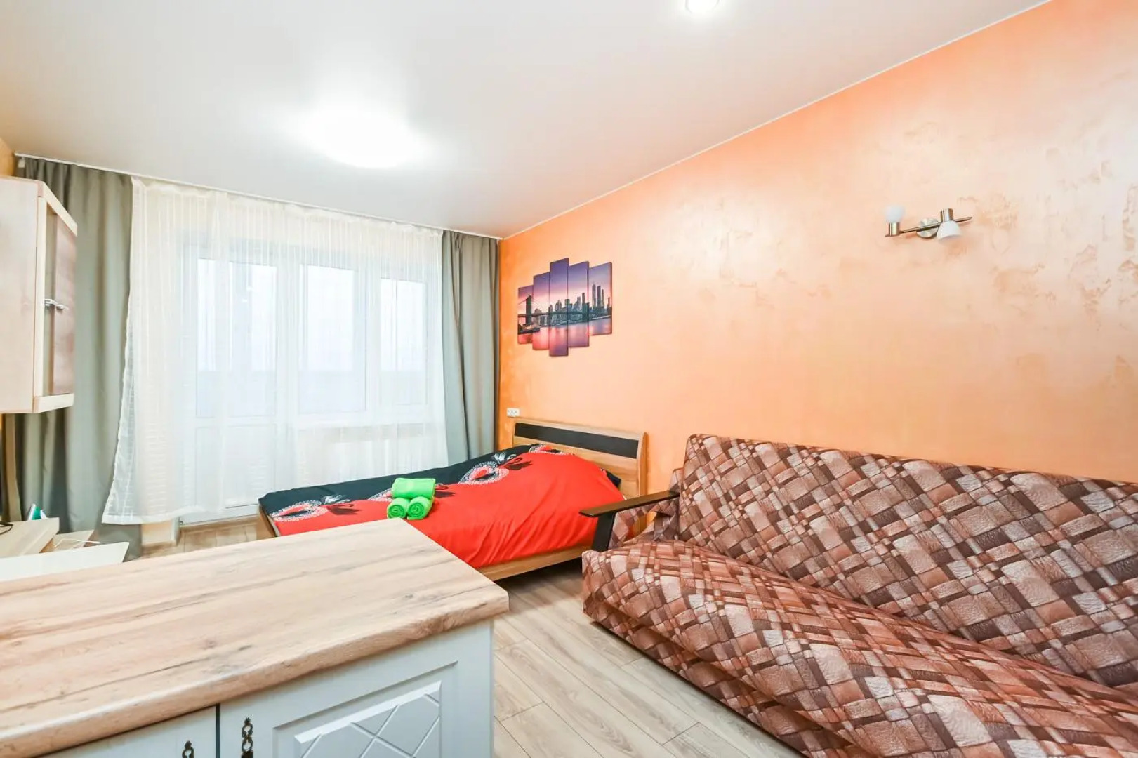 Погостим на улице Дмитрия Михайлова 12