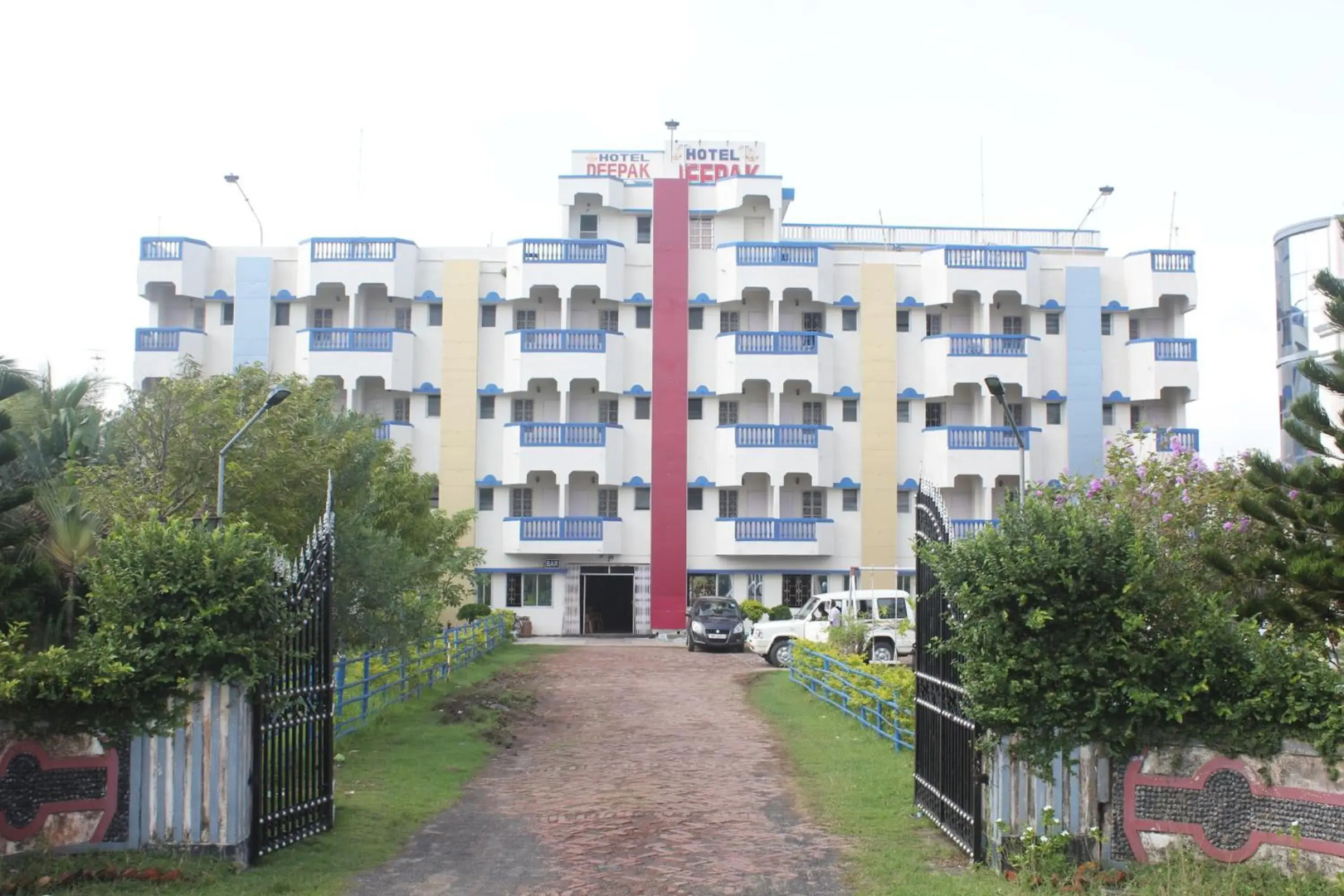 Hotel Deepak
