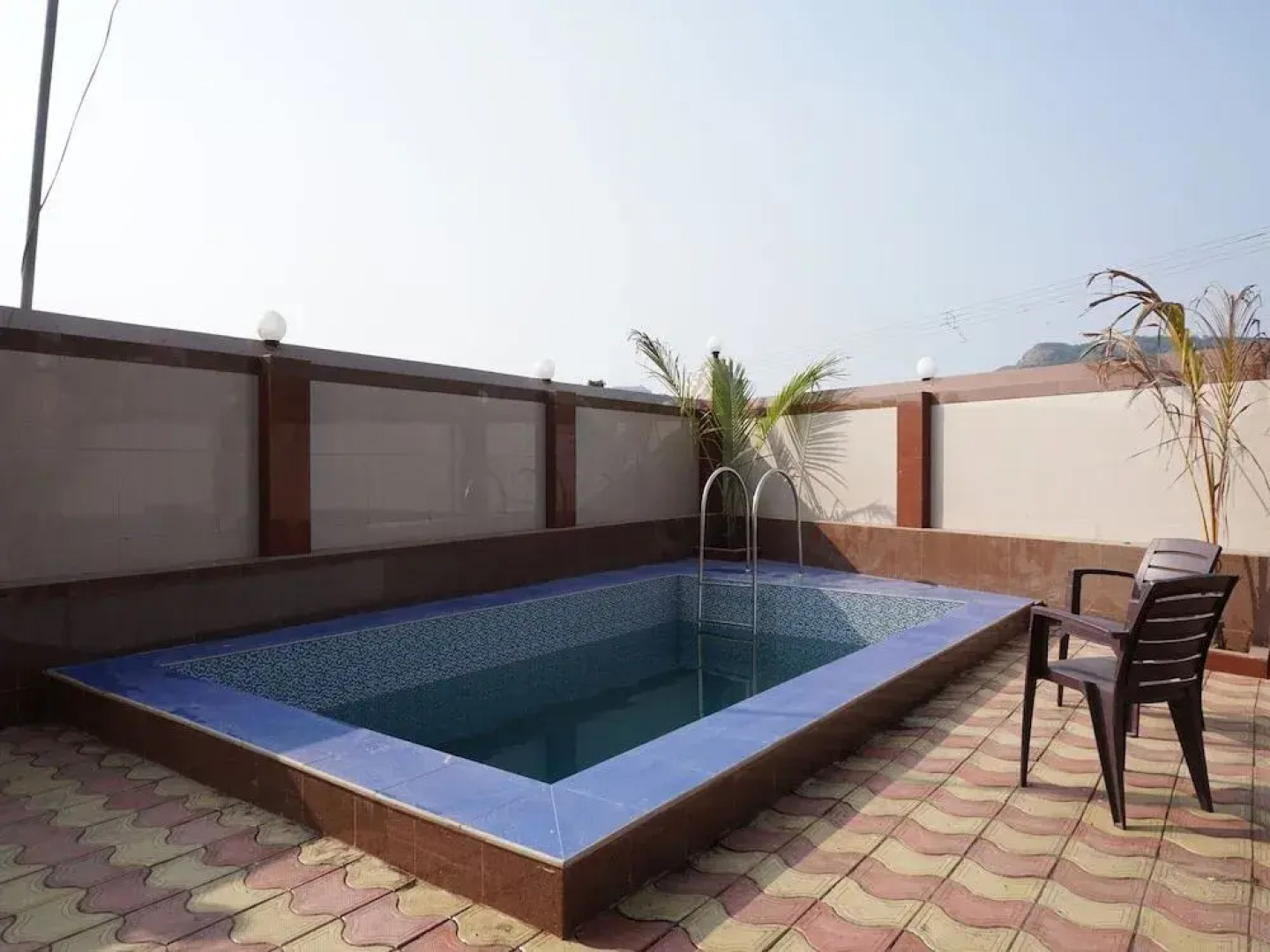 OYO 24793 Eagle Villa