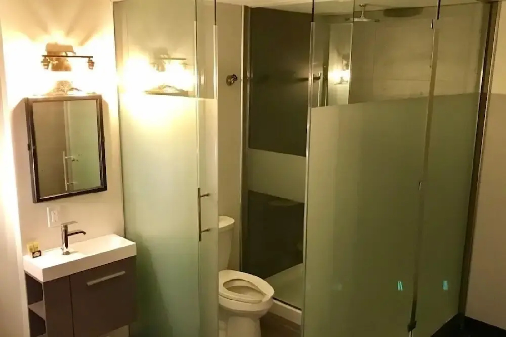 Distinctive Inns of Kingsville Inn15