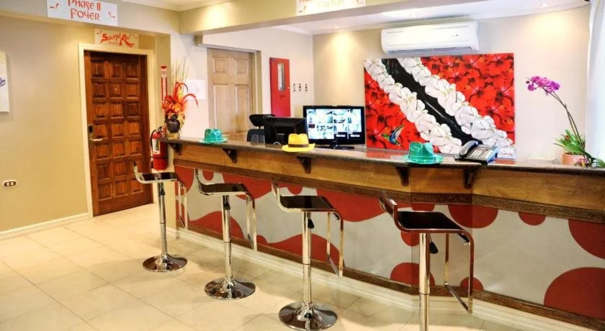 Culture Crossroads Inn