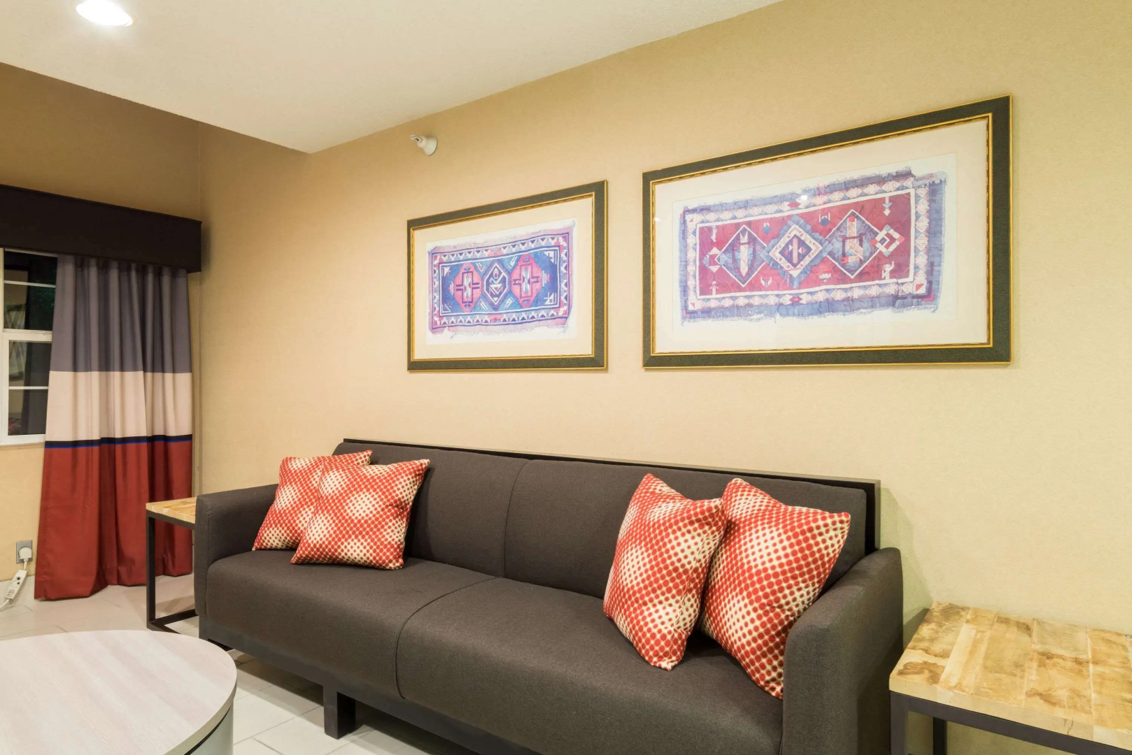 Microtel Inn & Suites by Wyndham Pueblo