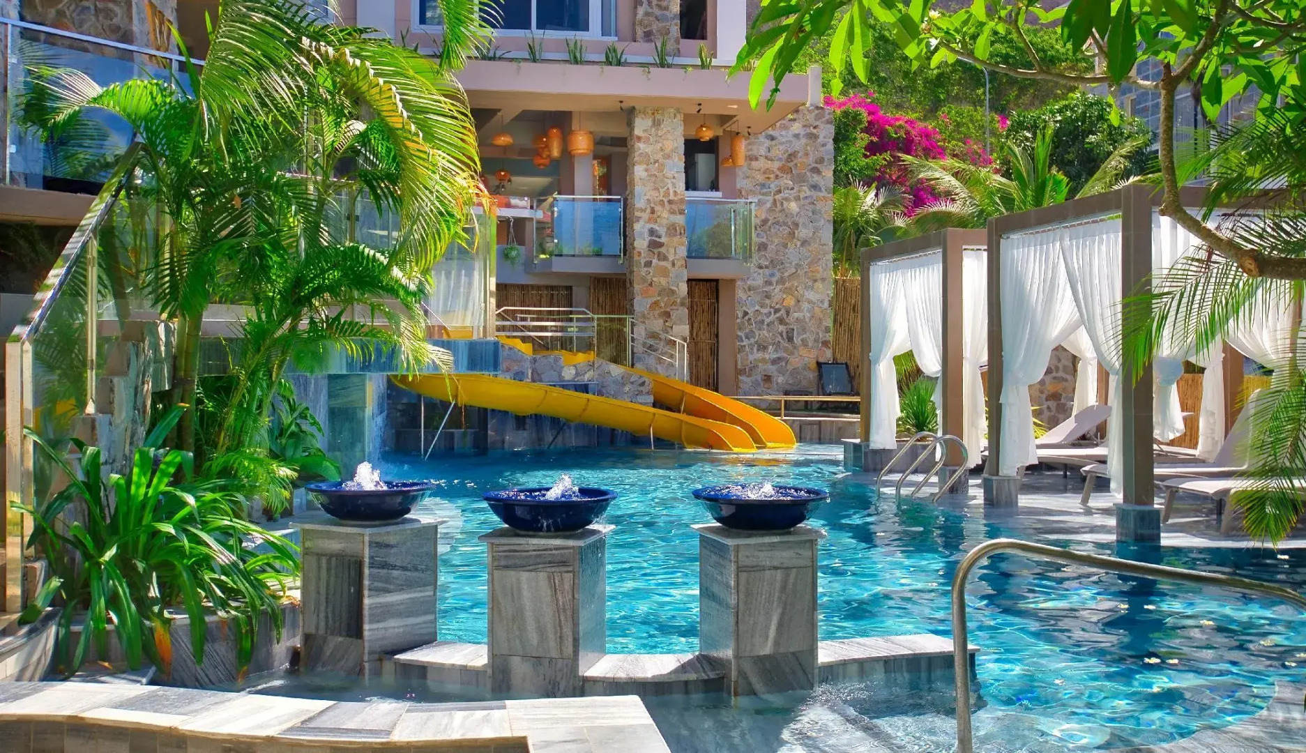 The Wind Resort - Tropical Hillside Escape