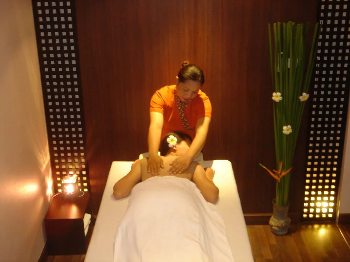 Uniland Golf & Resort