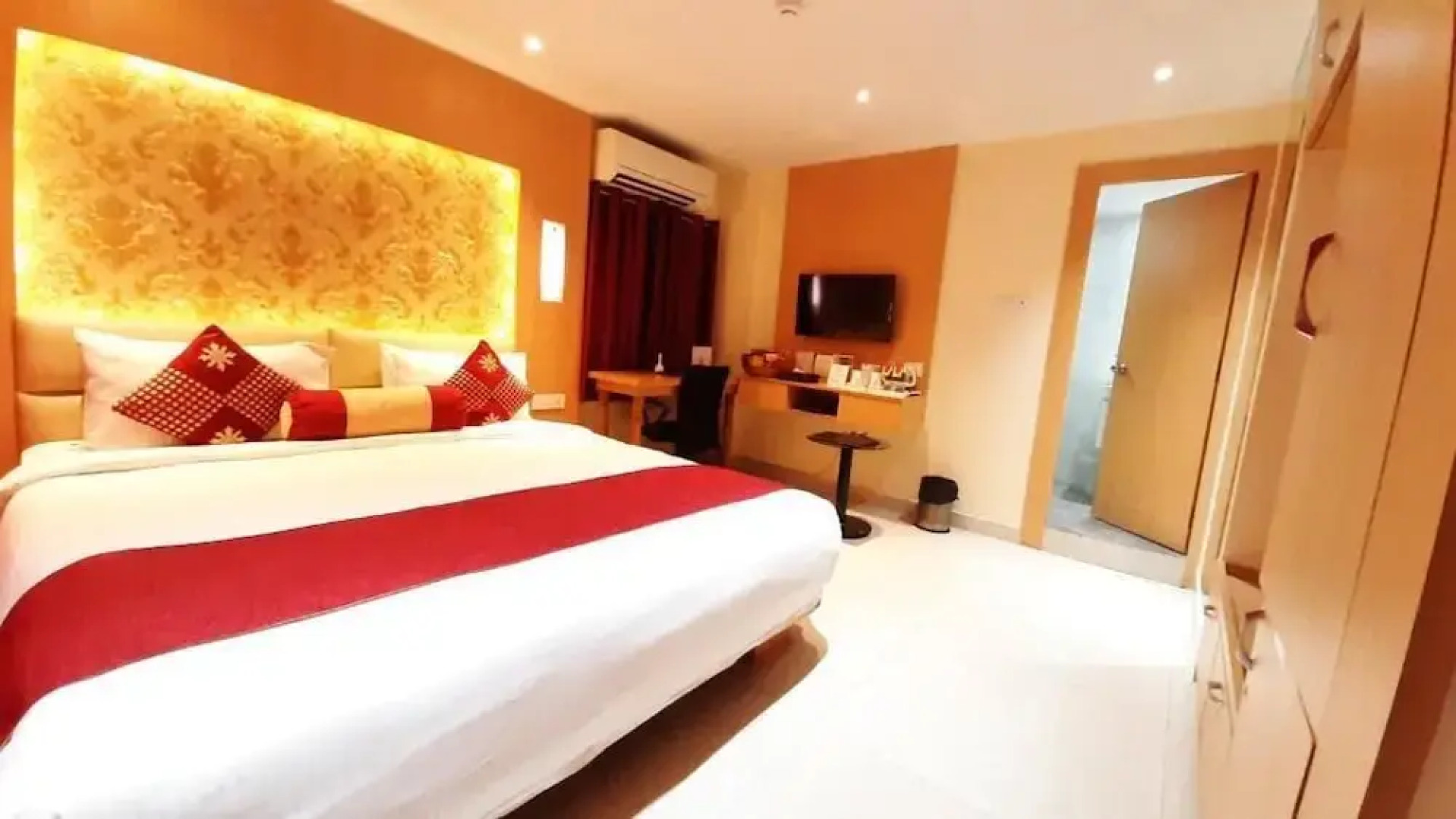 The Red Velvet Hotel