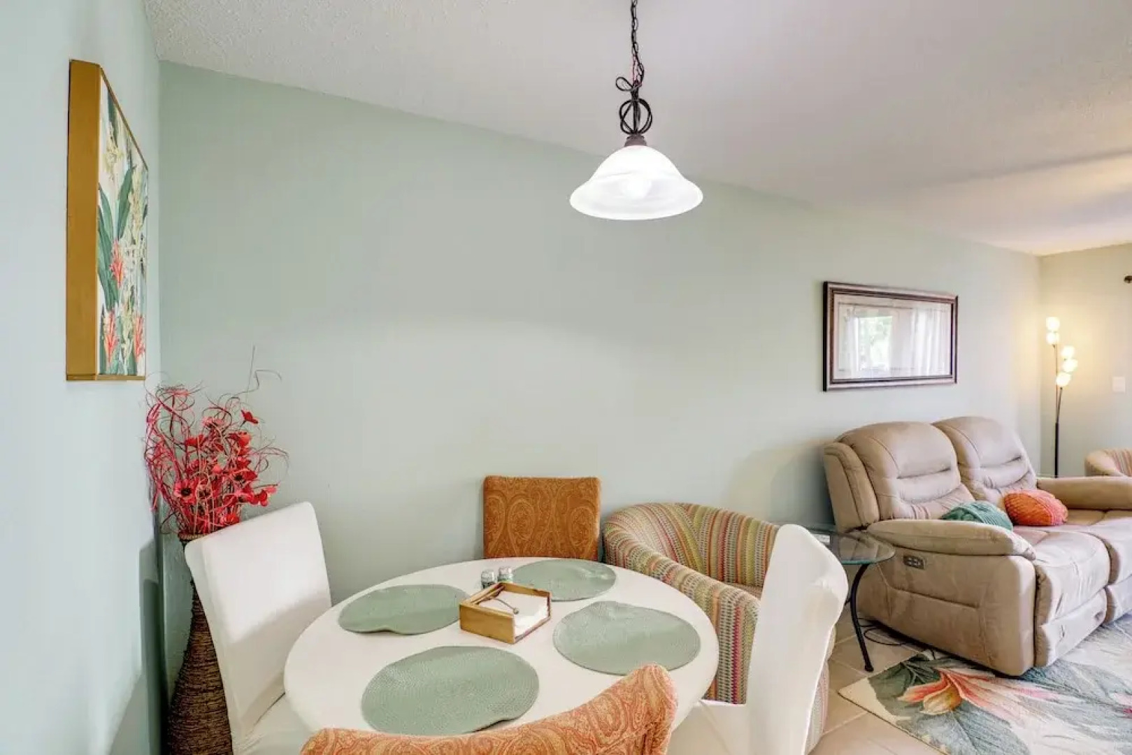 Walk to Beach: 1st-floor Unit w/ Pool in Melbourne