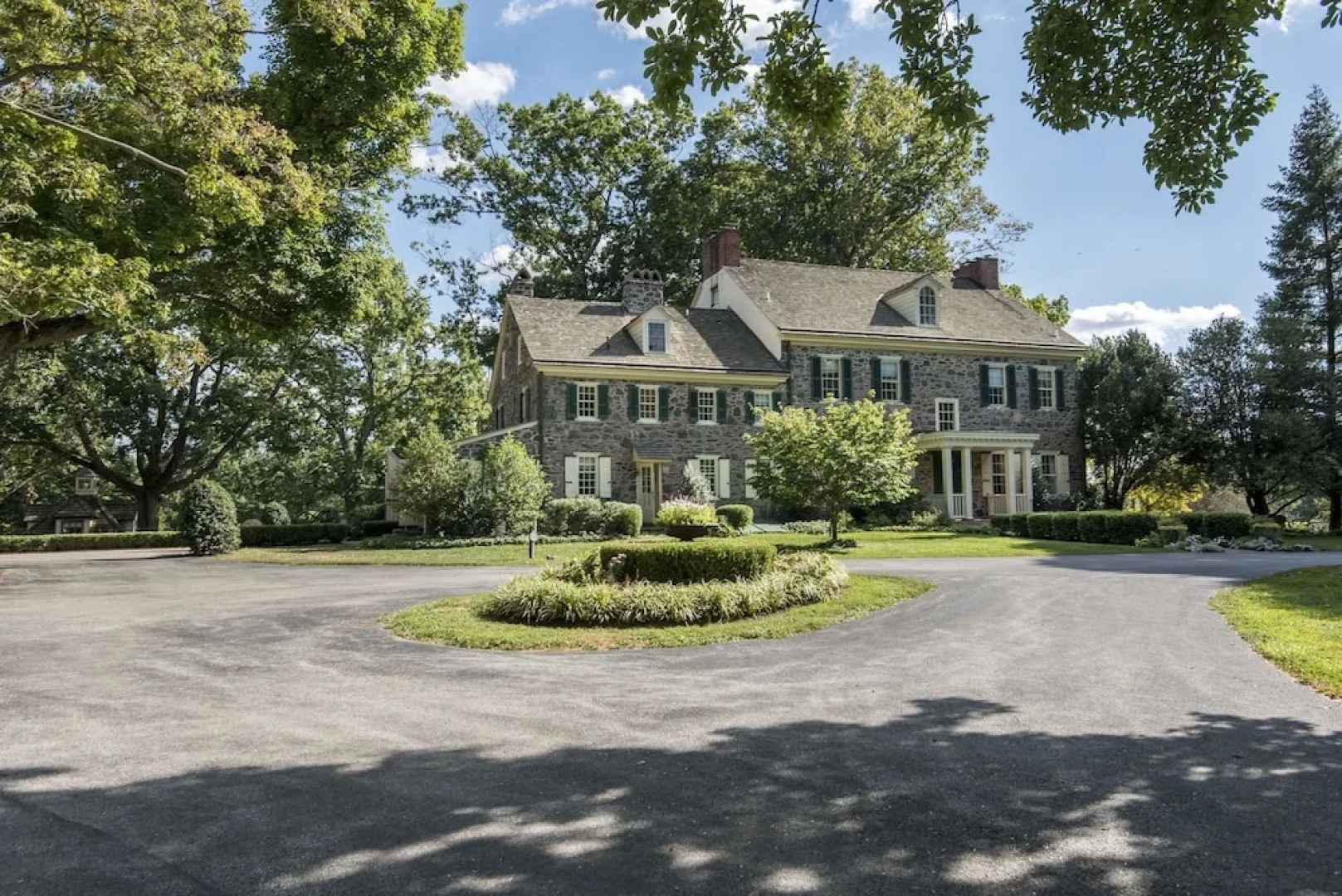 The Inn at Grace Winery