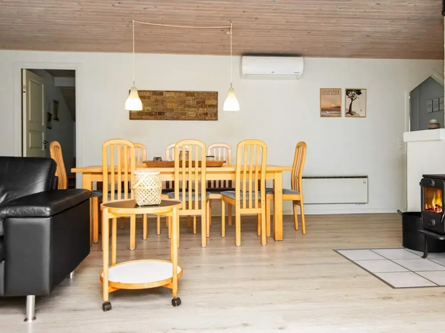 10 Person Holiday Home in Henne