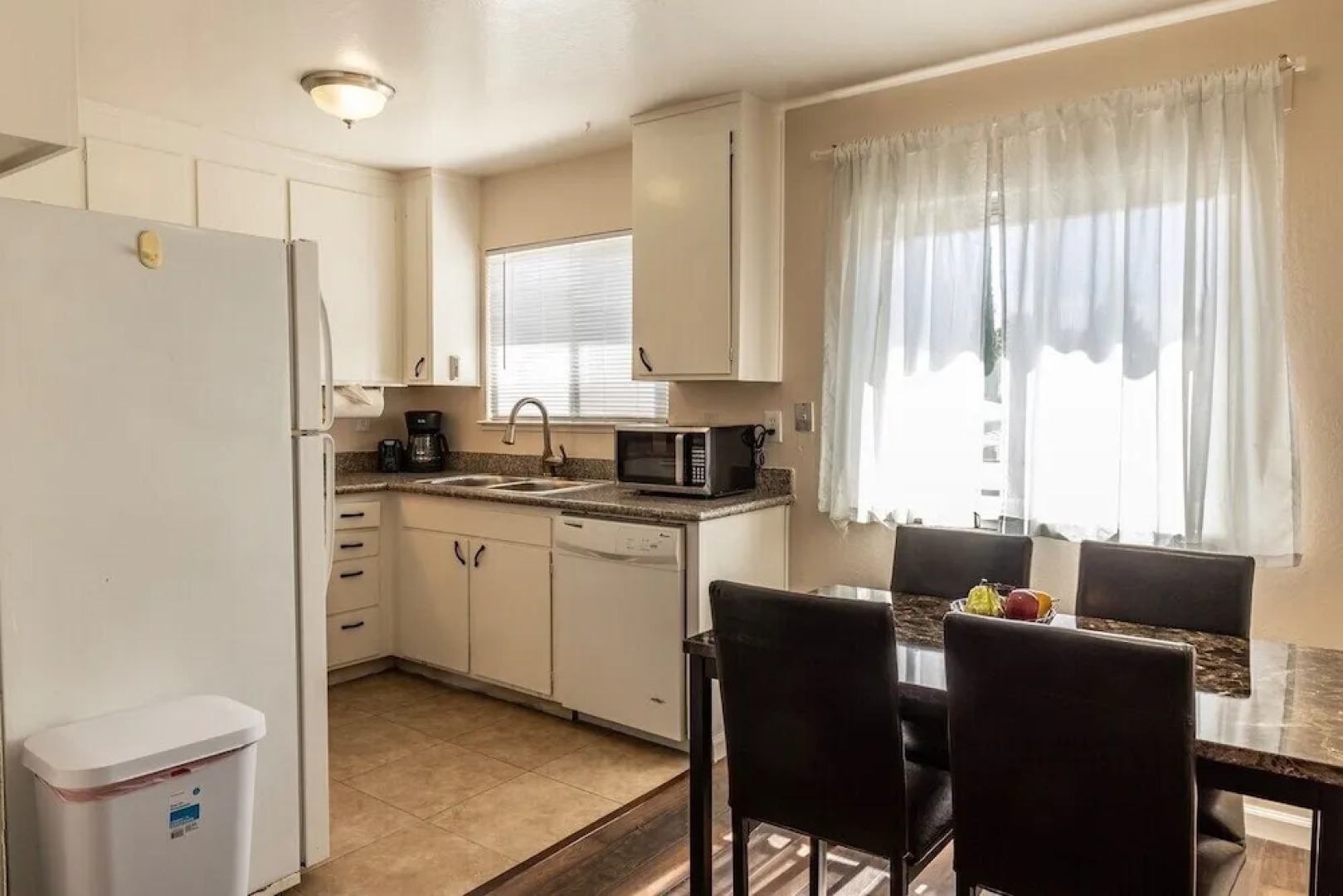 Cozy 2-bedroom in Concord