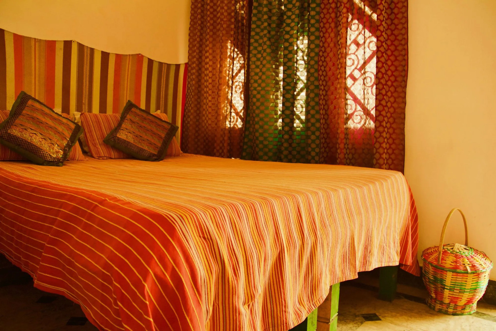 goSTOPS Lite Varanasi