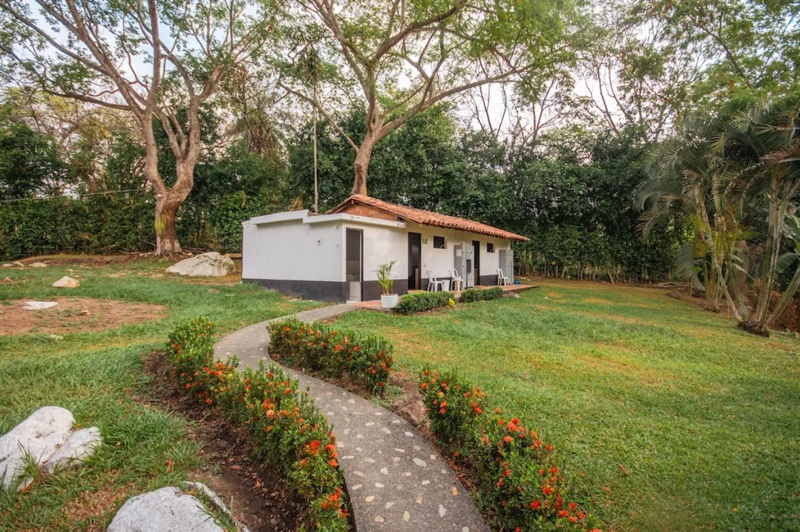 Hotel Familia Casa Blanca