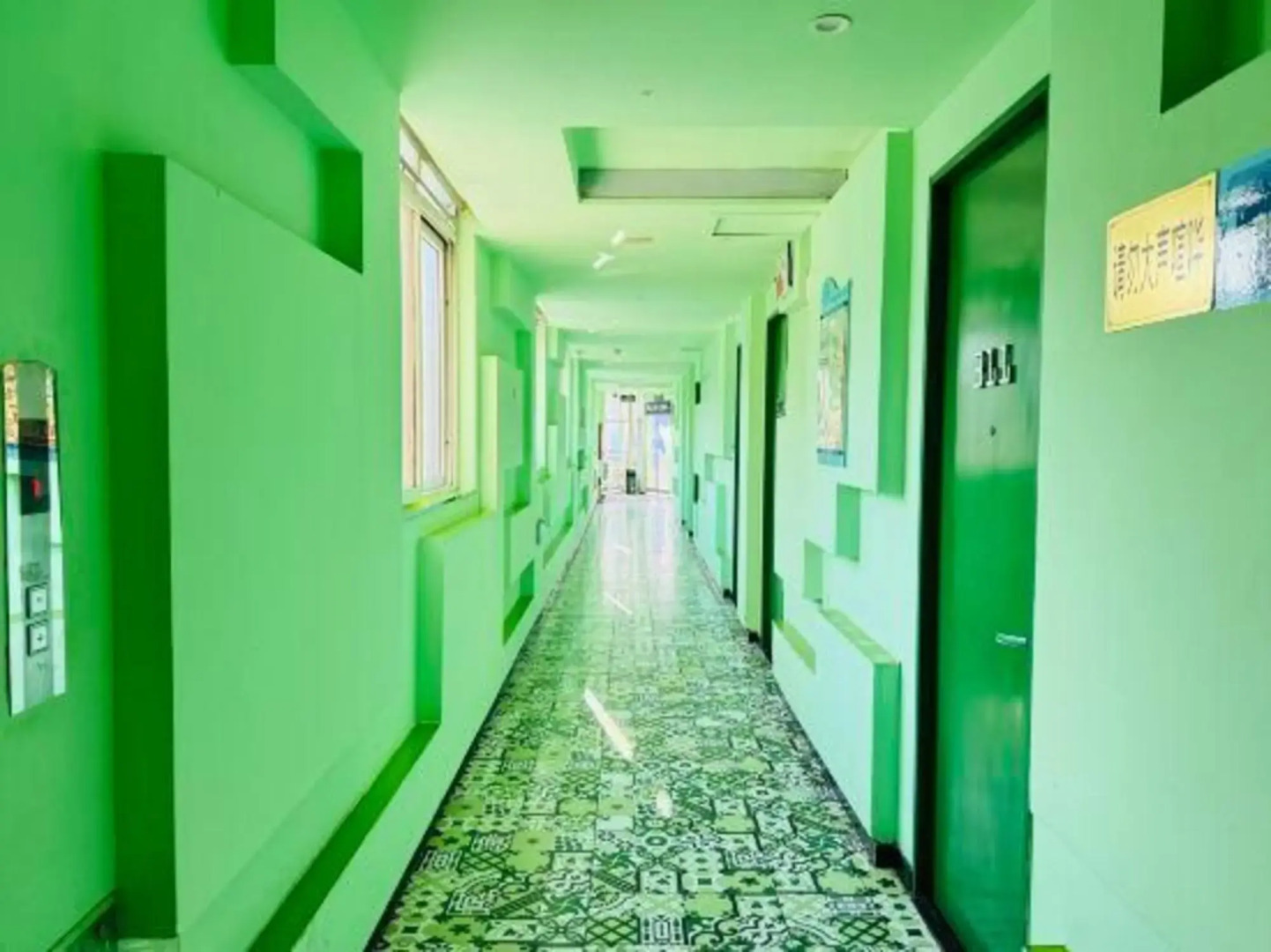 Diamond Fashion Hotel(Hebi changfeng road)