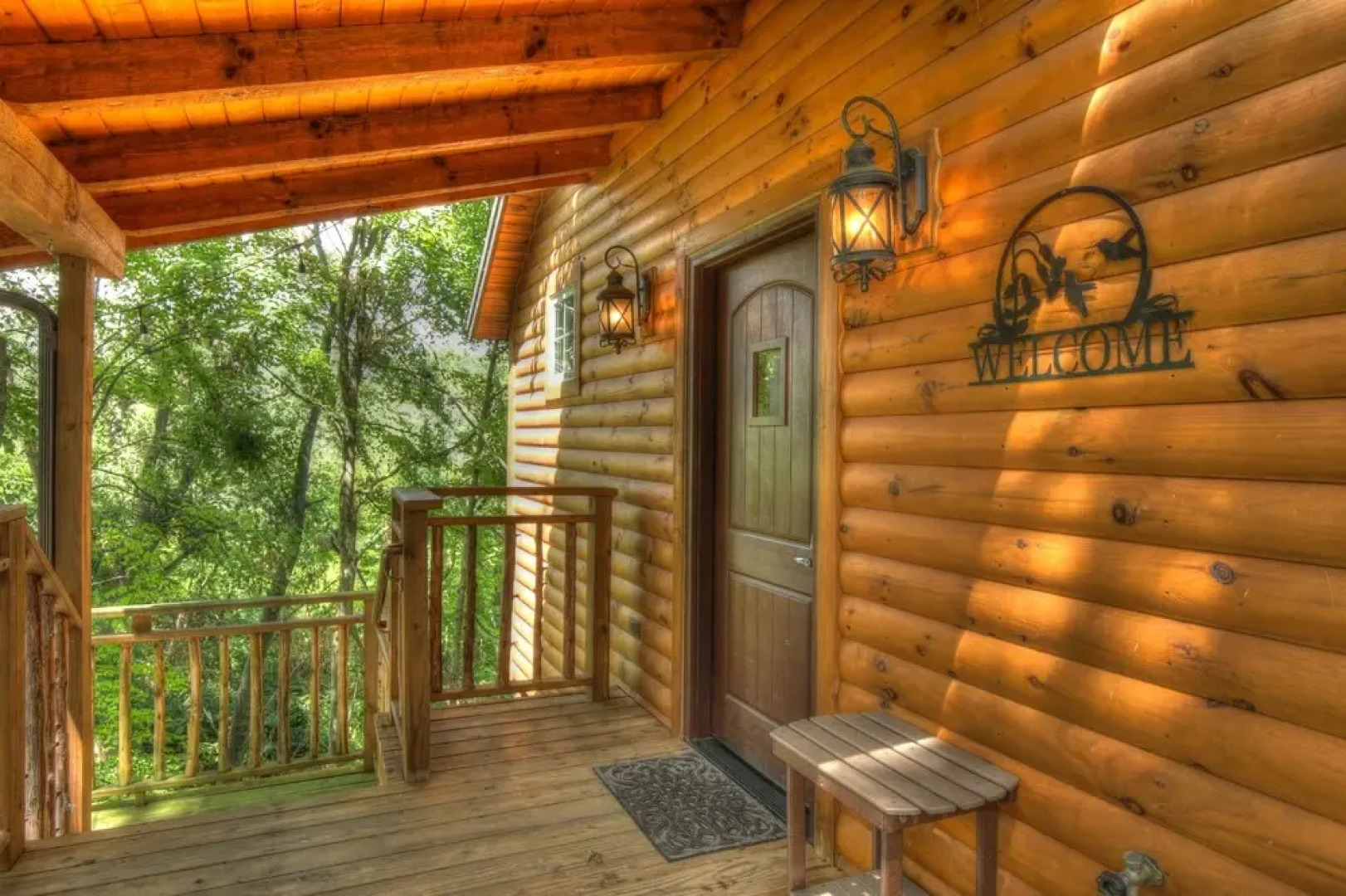 Pine Cove Lodging
