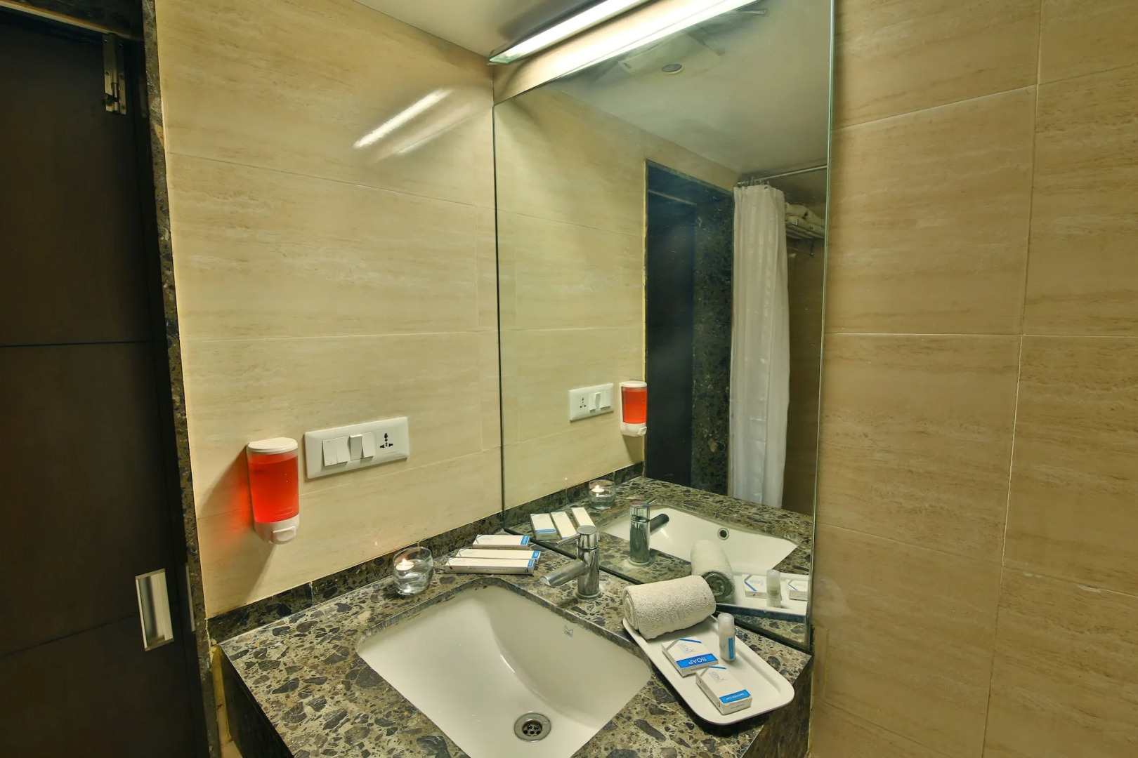 Gen X Vadodara 1589 Hotel