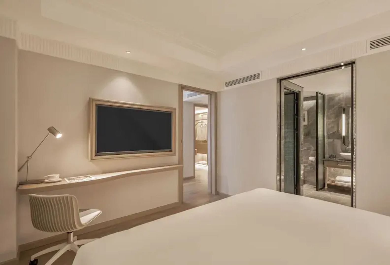 La Siesta Premium Saigon Central