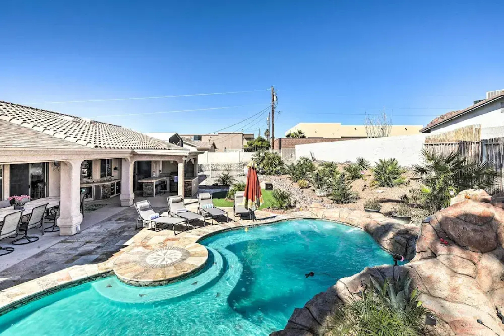 Heated Pool & Game Room: Lake Havasu Retreat