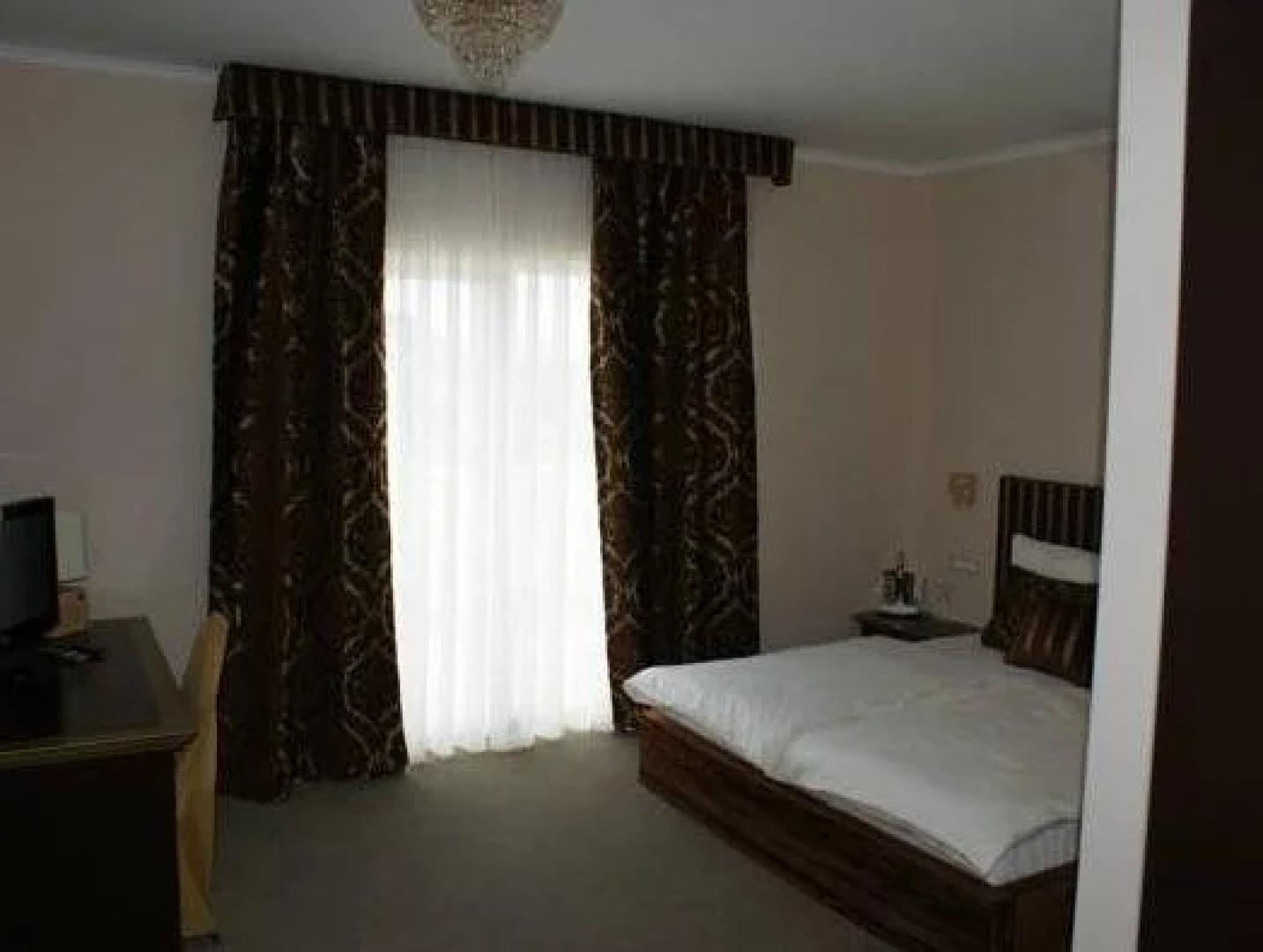 Guest Accommodation Atrium Gulin