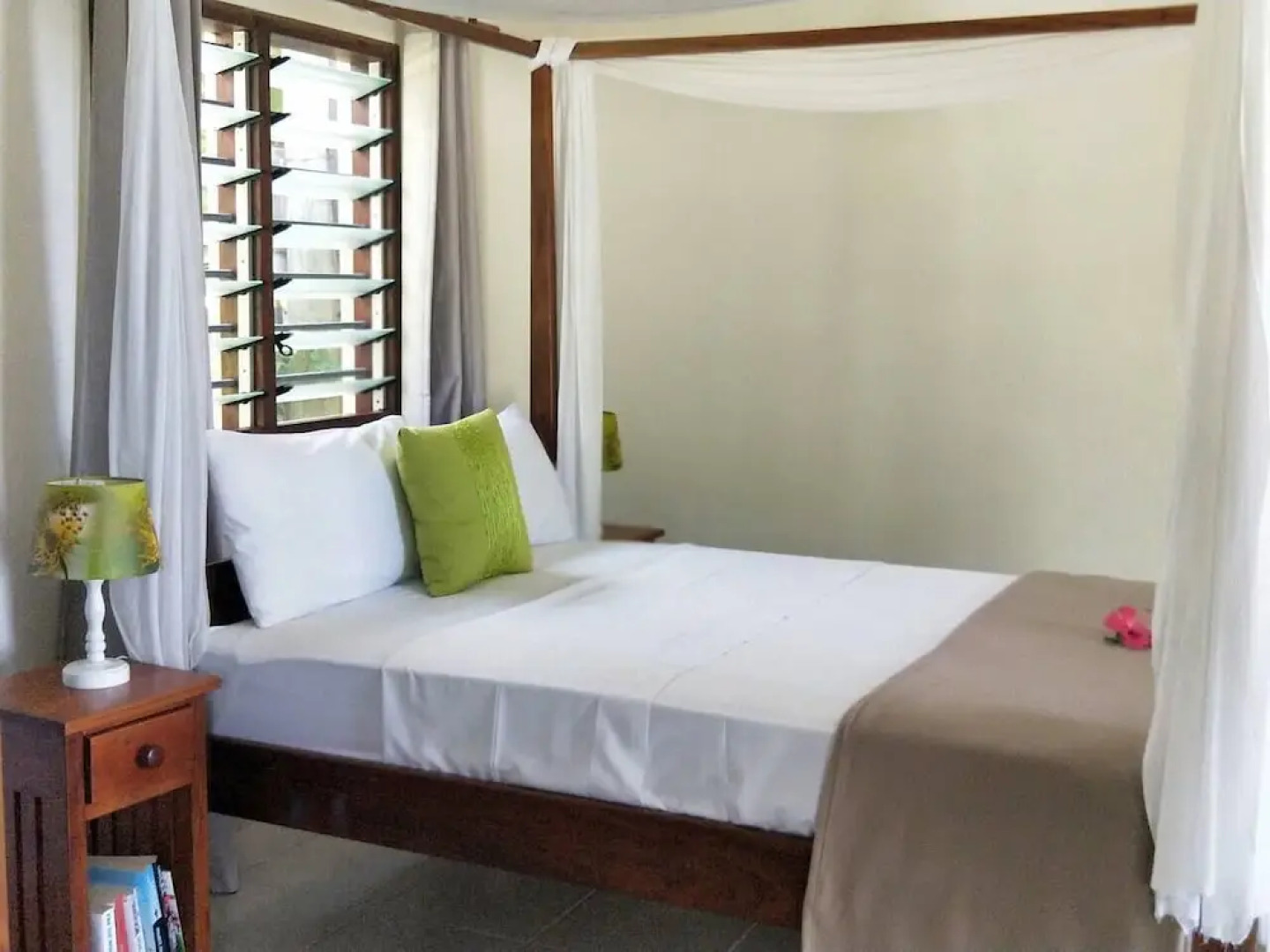 Santo Seaside Villas