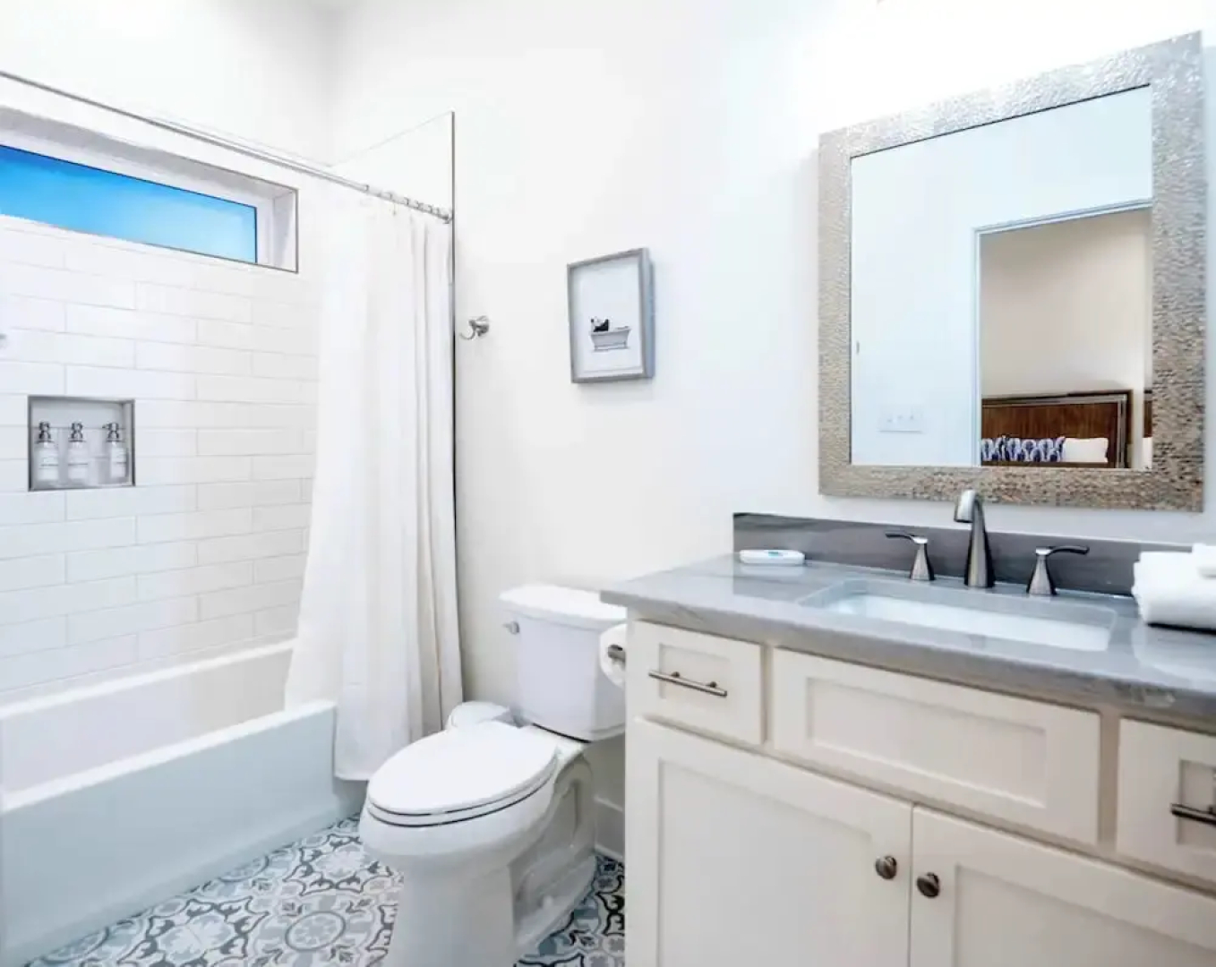 8 Bed 9 Bath Private Pool Grill Walk to Beach