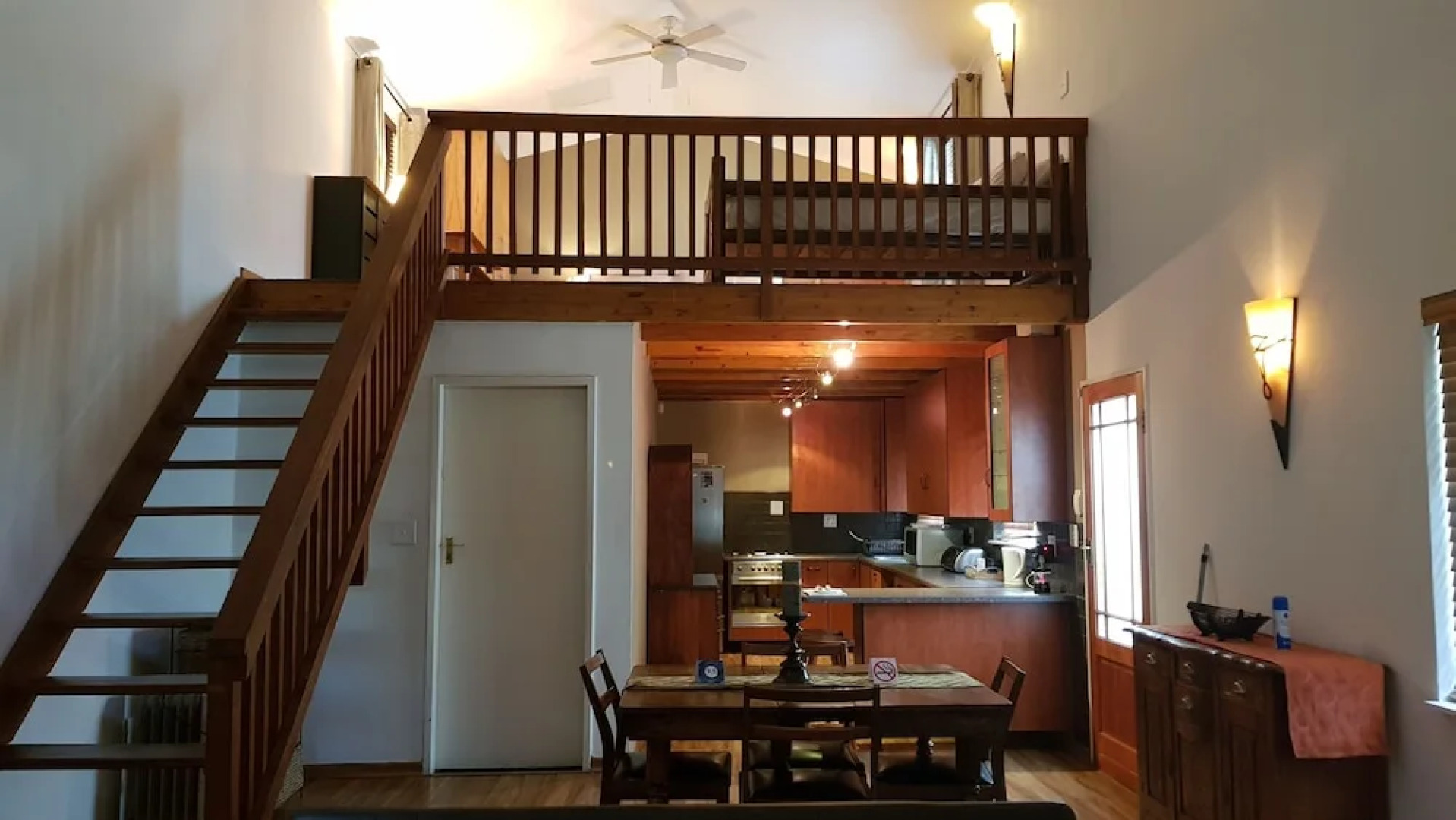 Six Valk Avenue Guest House