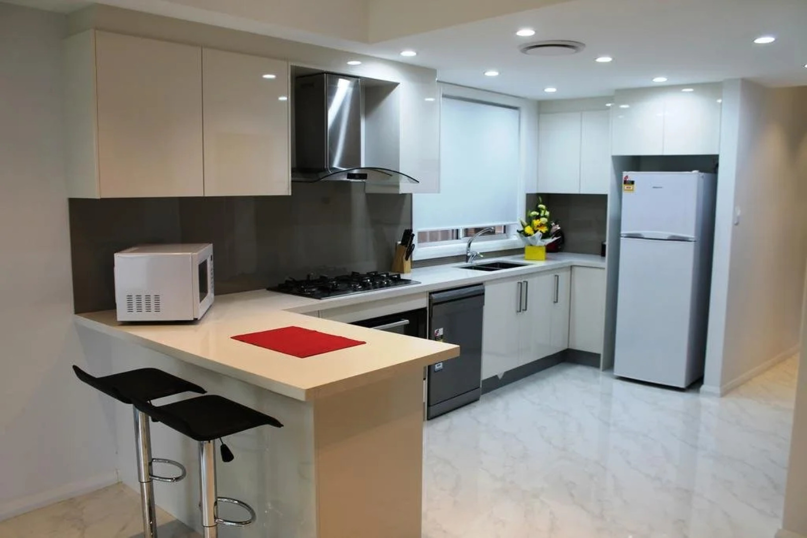 Serviced Houses - Villa Hodgkinson