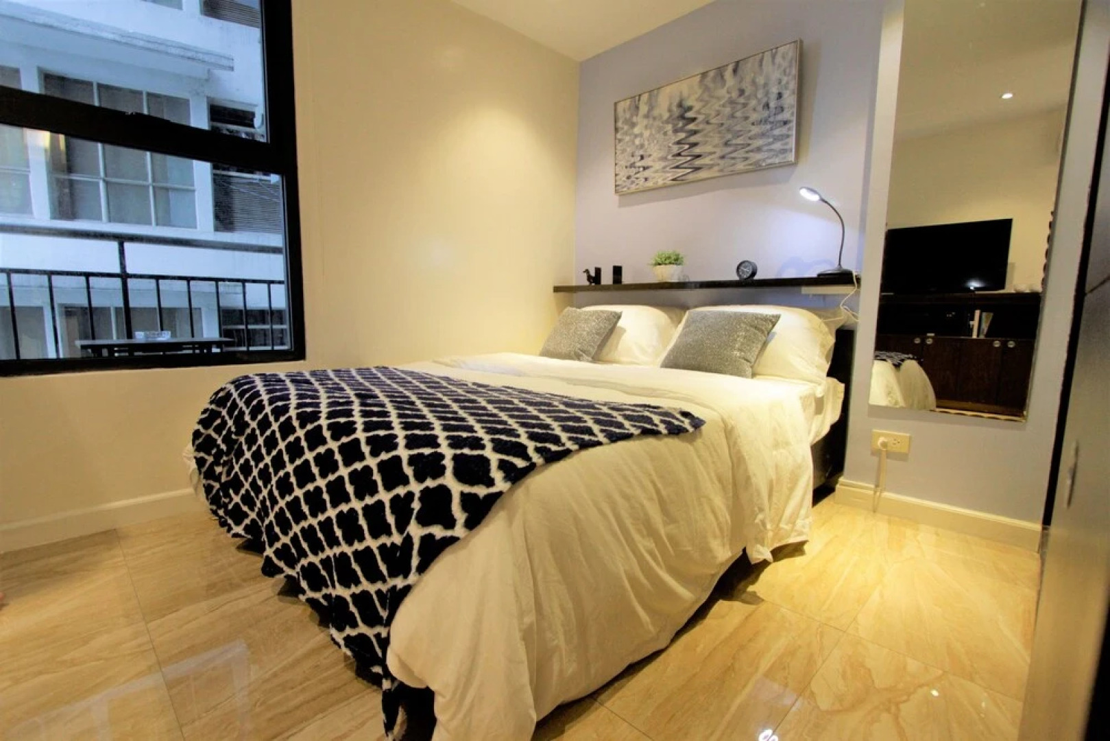 Indigo Manila Apartment @ ADB