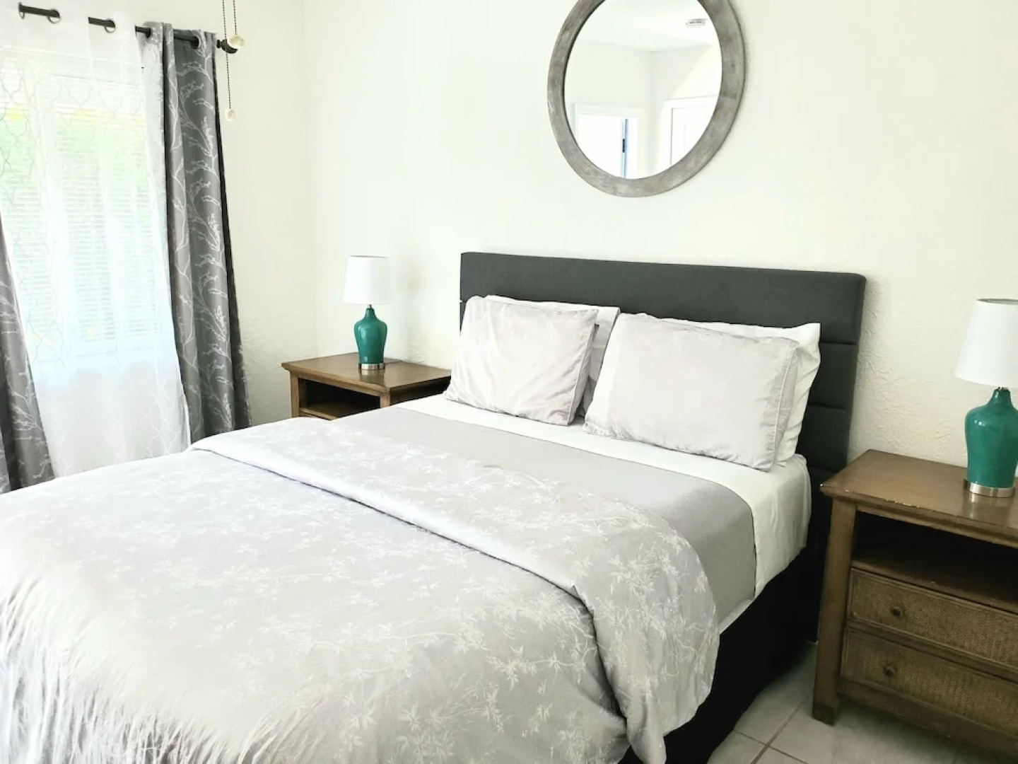 4145 By The Sea Inn & Suites