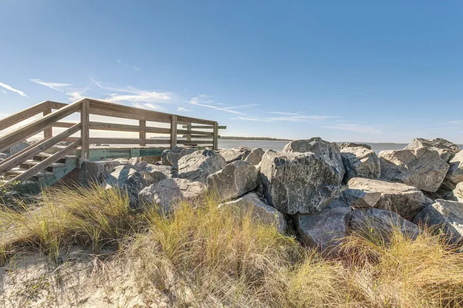 Walk to Public Beach: Hideaway in St Simons Island