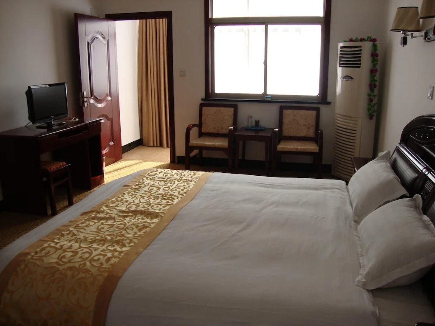 Jiuhuashan Fenghuangyuan Hotel