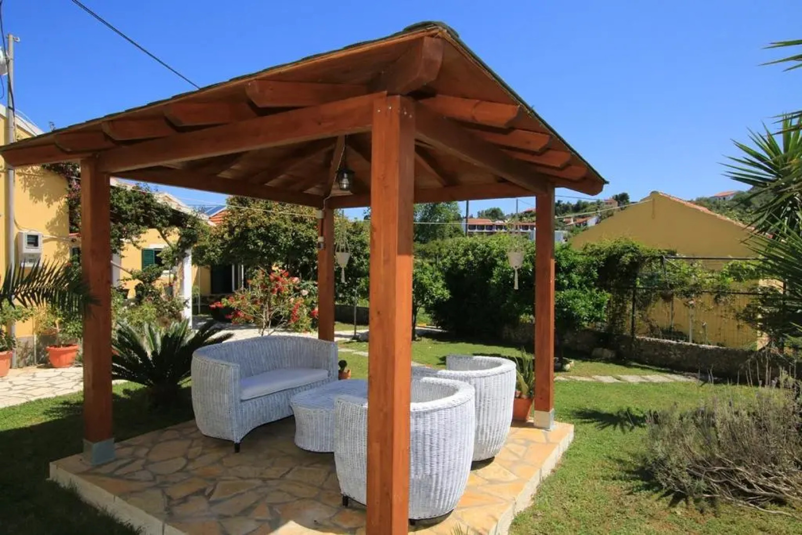 Alex Studios & Apartments