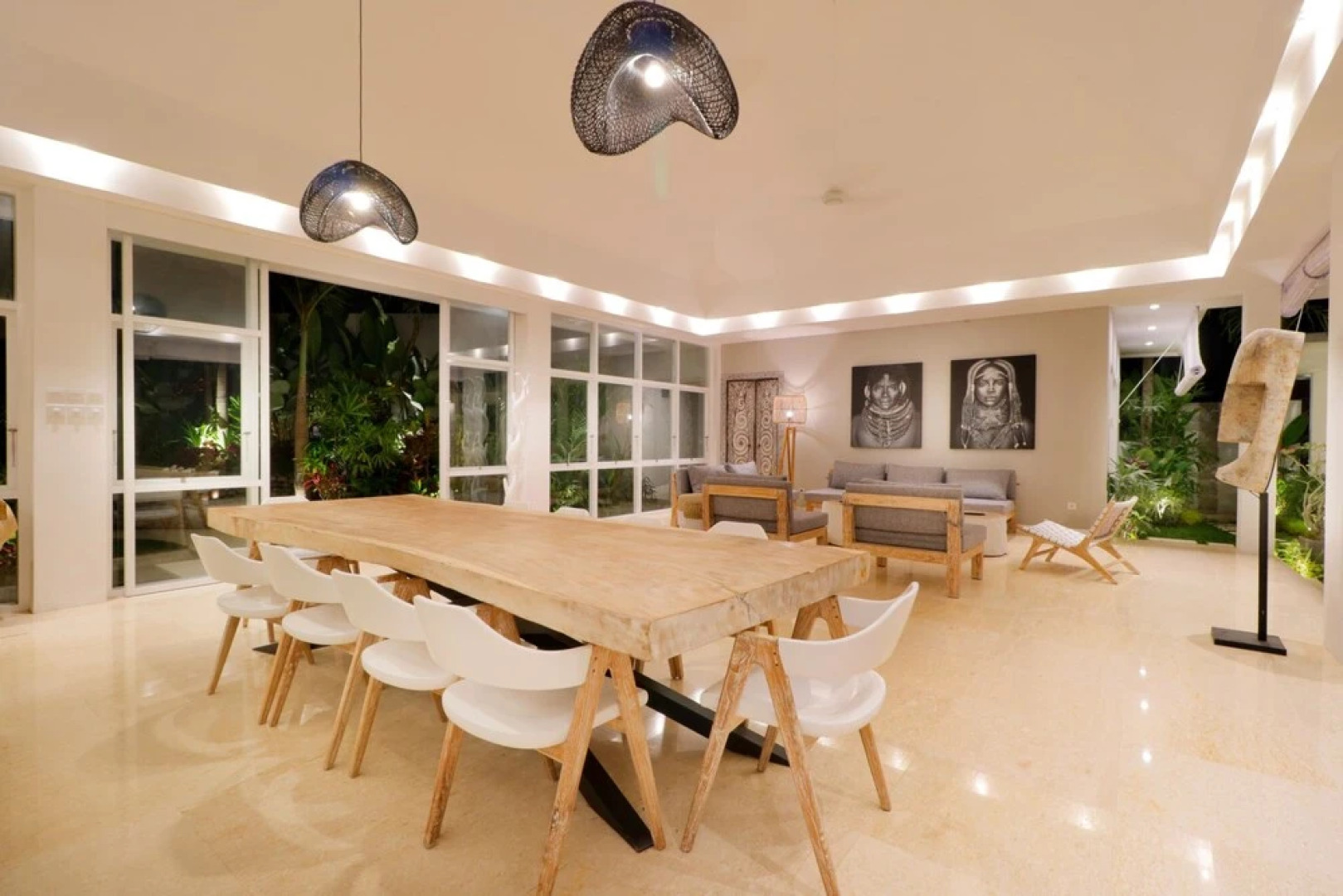 Limitless Jungle Villas Complex, 5 BR, Ubud With Staff