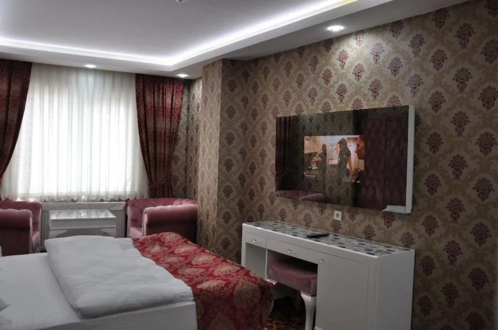 Mus Mir Hotel Saray