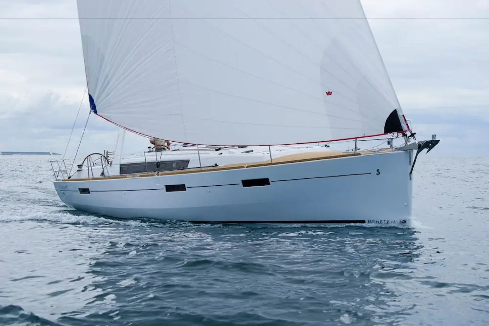 Discover Sailing Asia - Hong Kong