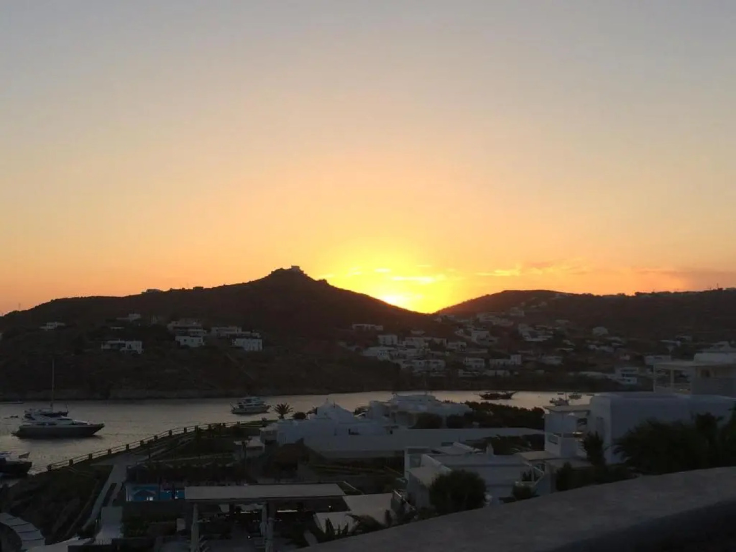 Beachfront Mykonos Guest House