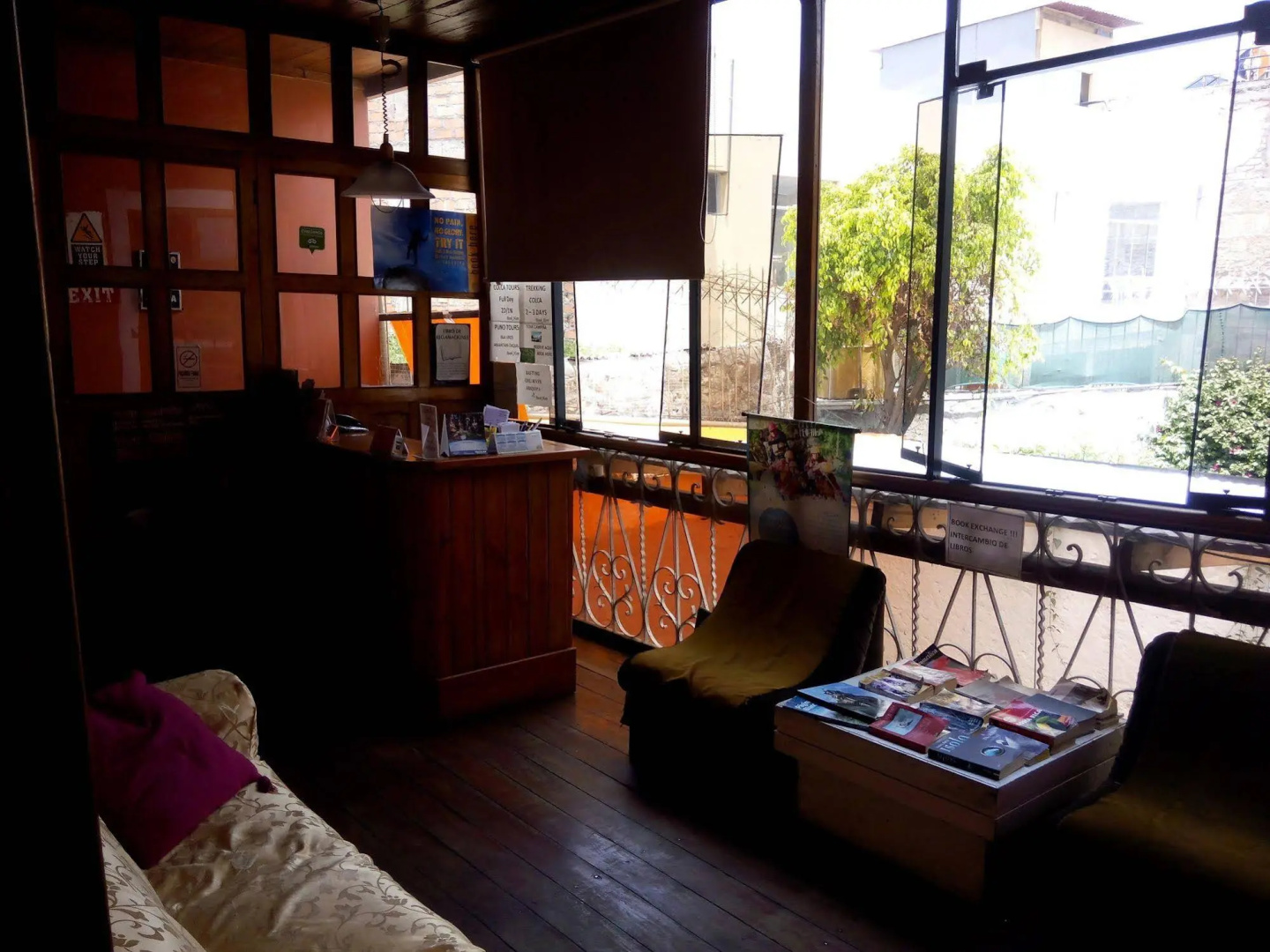 Hostal Lluvia de Oro