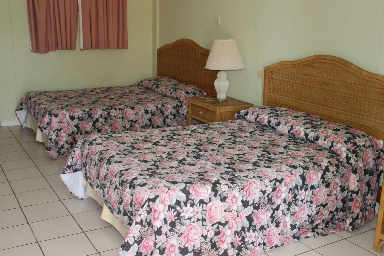 Fortville Inn