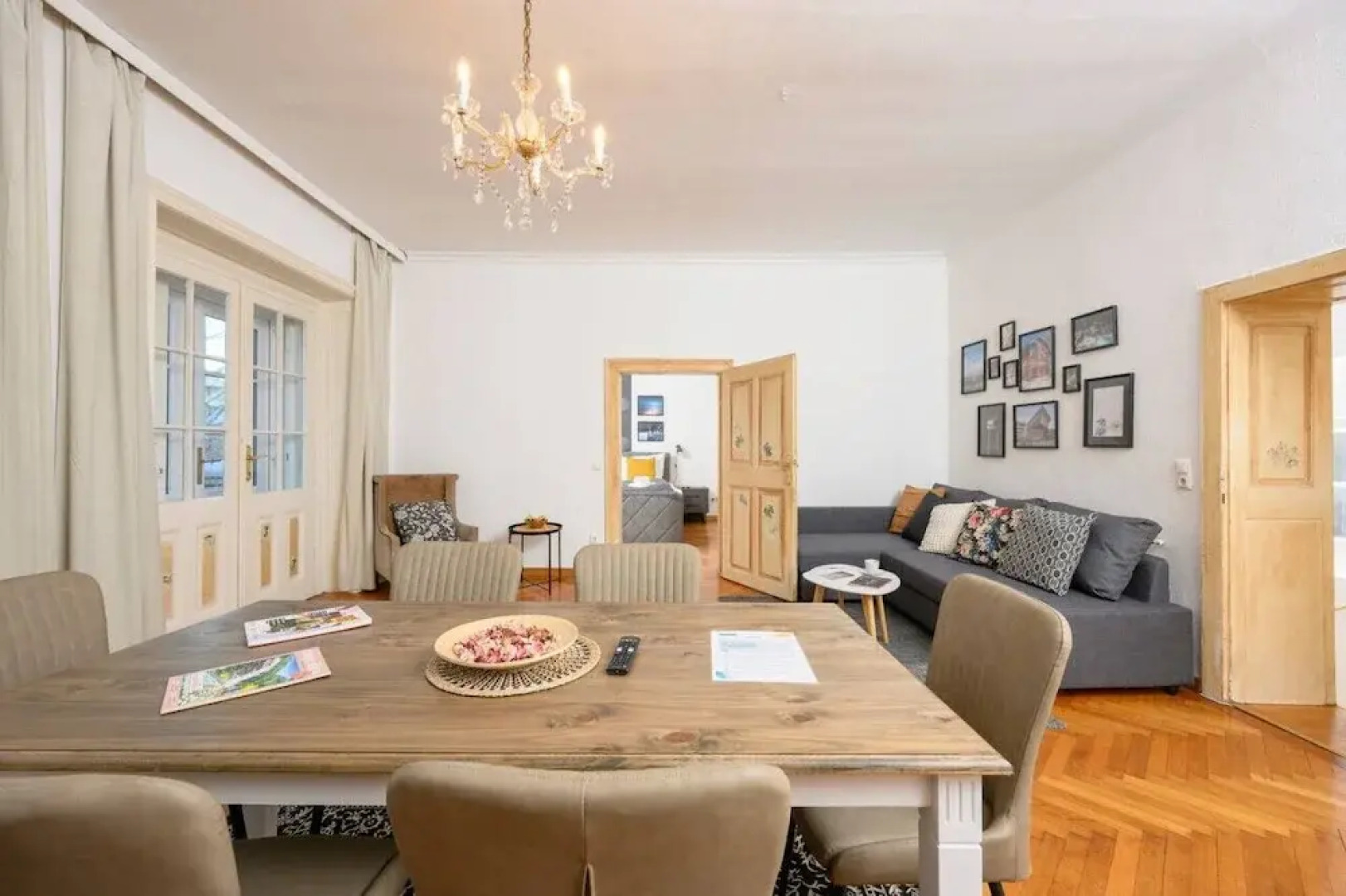 Spacious 2BR Stay for 6 Heart of Mödling