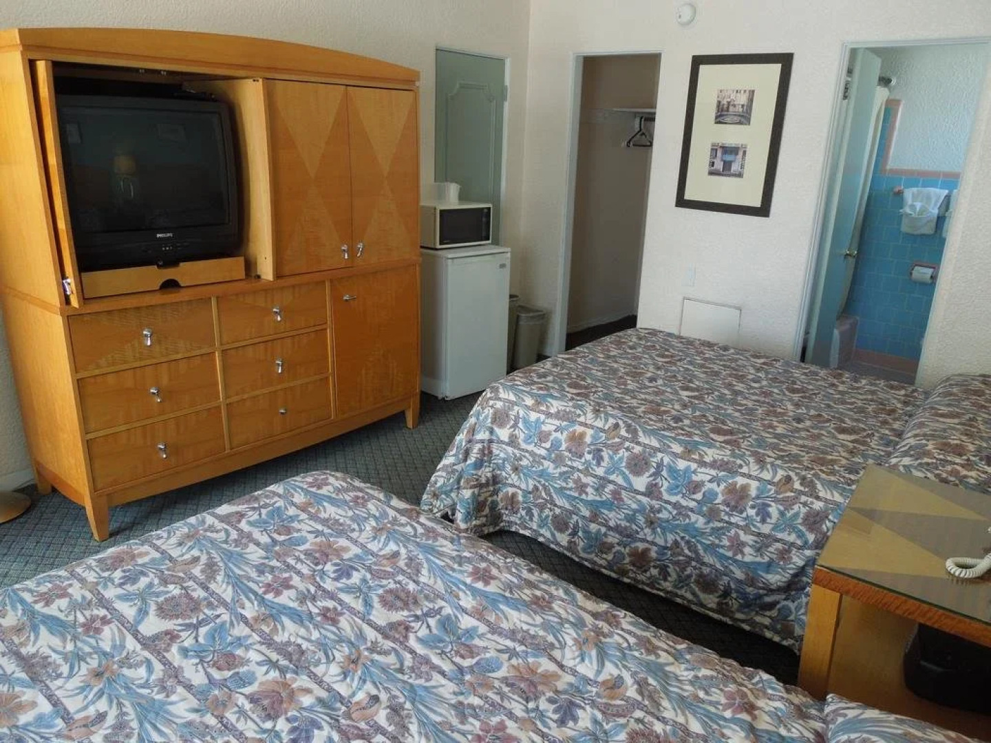 Sand Castle Motel & Restaurant