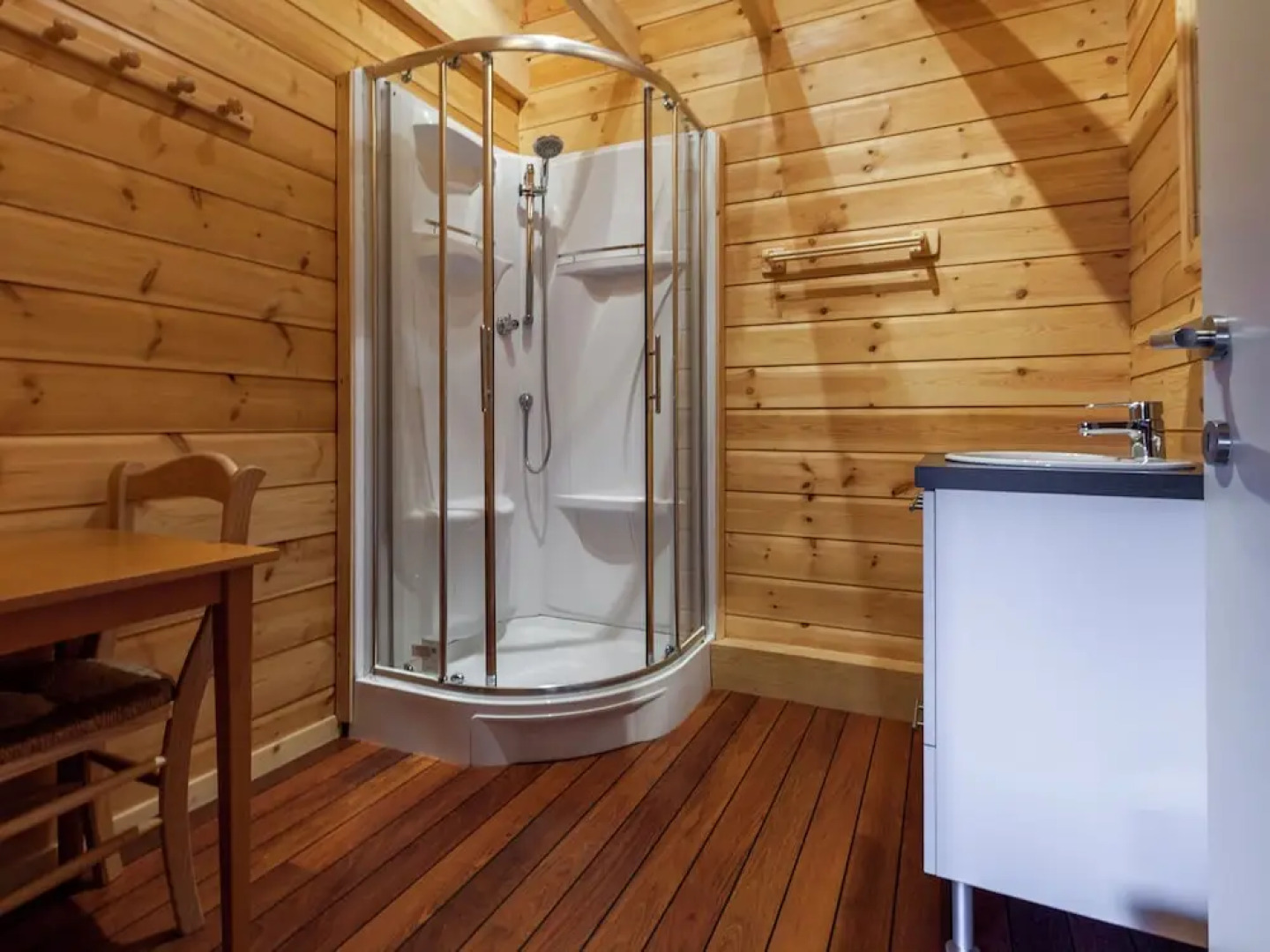 Spacious Holiday Home in Vresse-sur-Semois with Garden