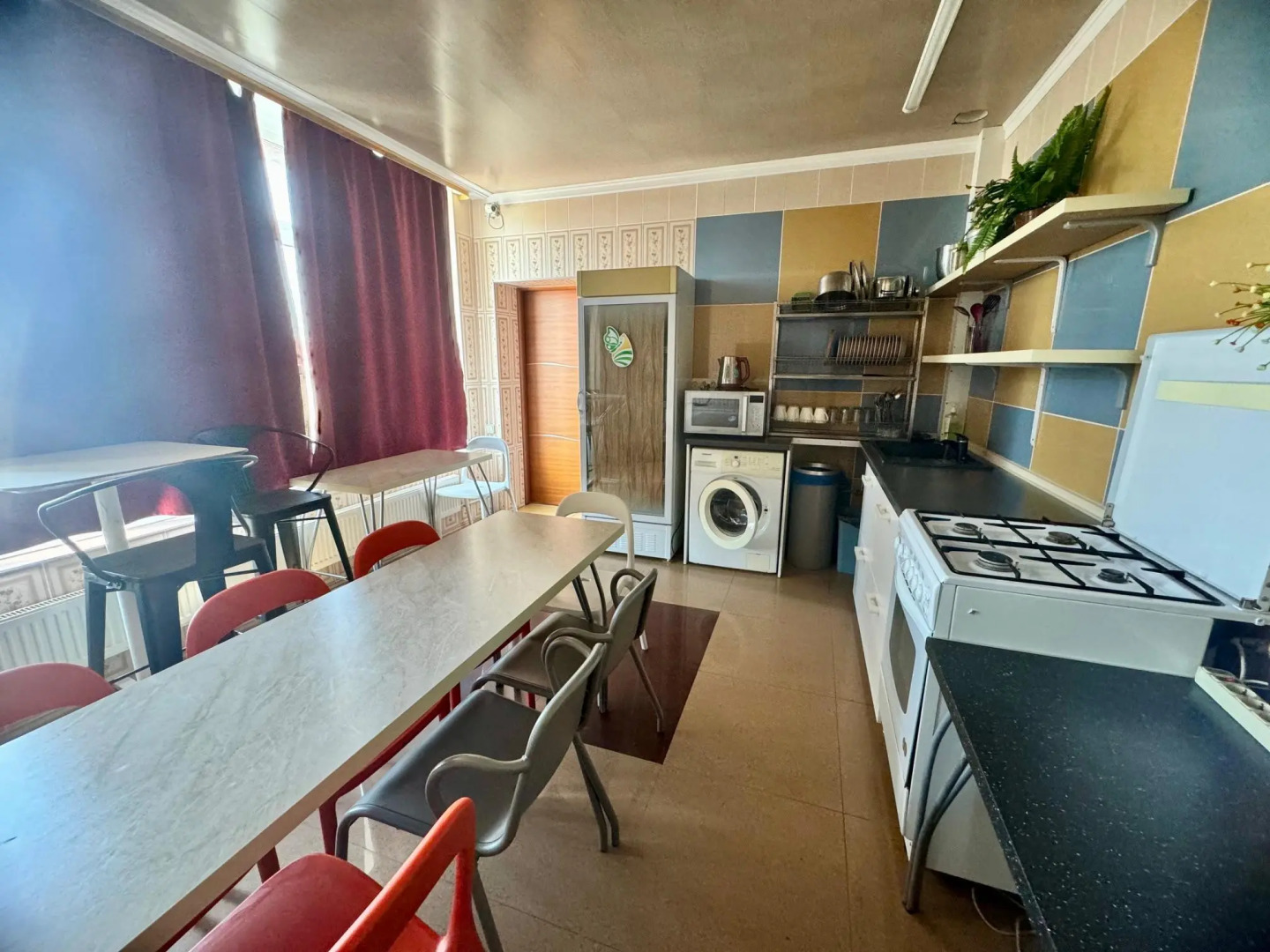 Хостел Тизори