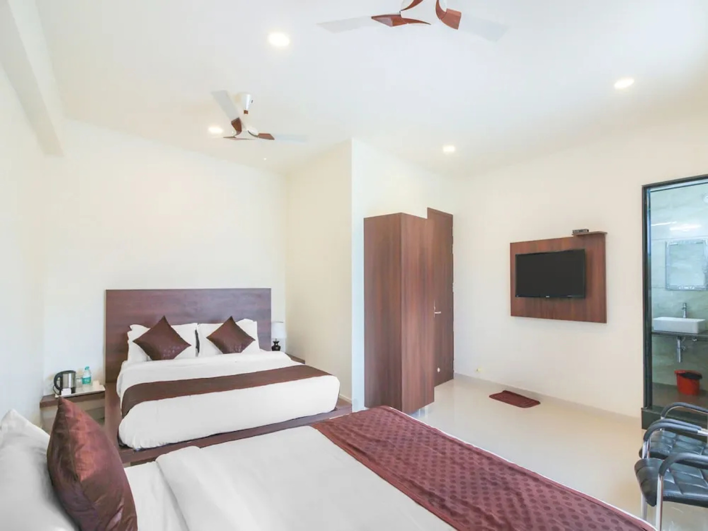 Oyo 14442 Hotel Punarnava