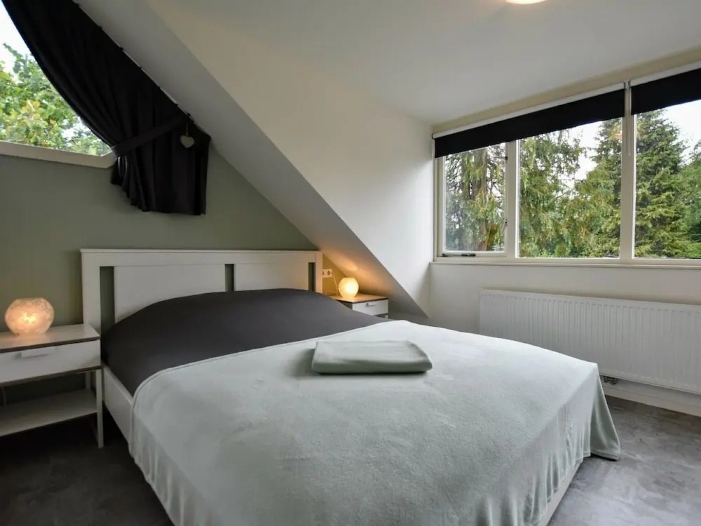 Modern Holiday Home in Hulshorst With Private Terrace