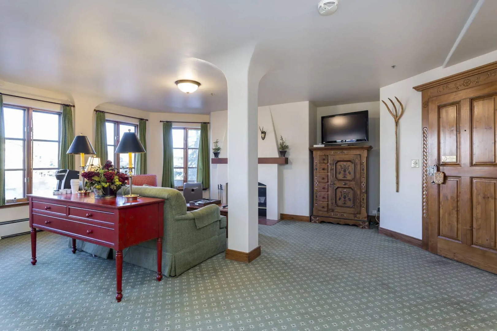 Goldener Hirsch, Auberge Collection