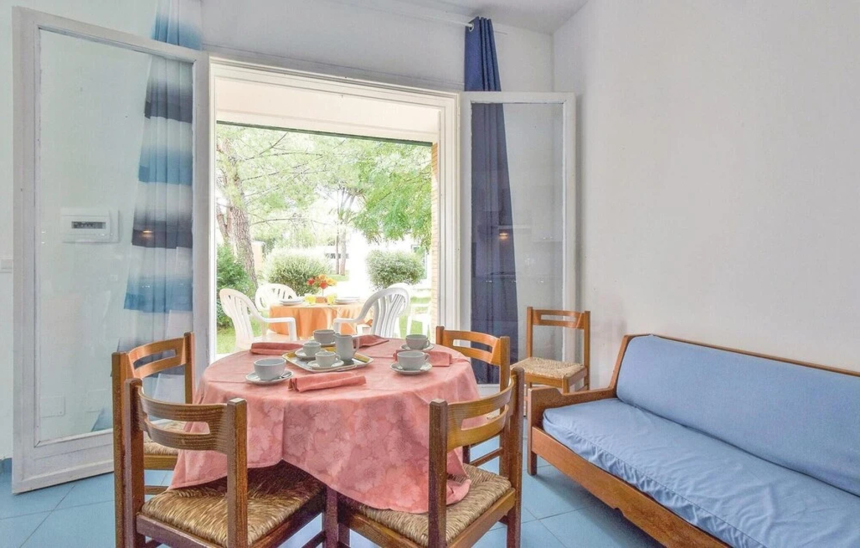 Beautiful Home in Baia Domizia S.aurunca With 2 Bedrooms and Outdoor Swimming Pool