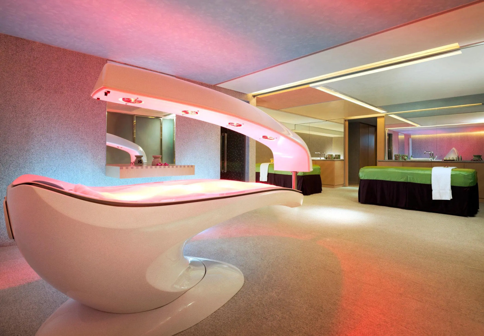 HUALUXE Shanghai Twelve at Hengshan by IHG