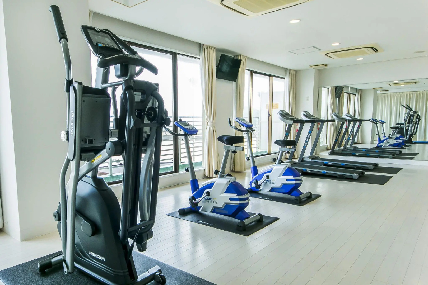 Sayan Terrace Hotel & Resort